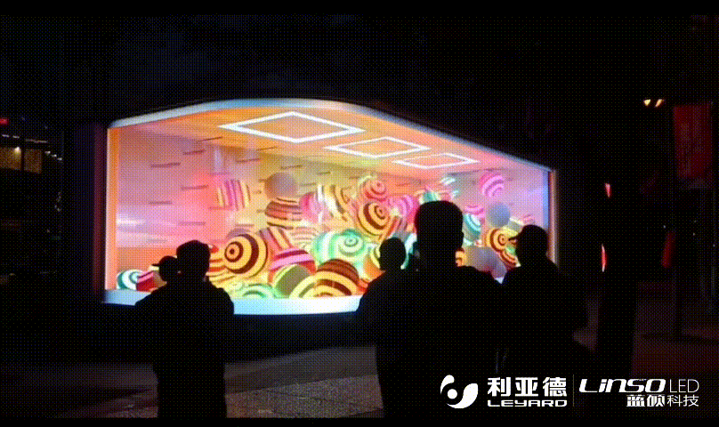 裸眼3d显示屏网红地标是这样炼成的