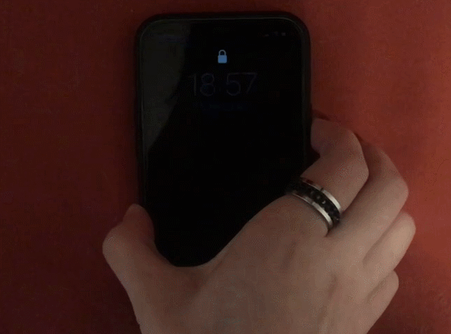 iphone能设置动态开灯壁纸啦整活儿