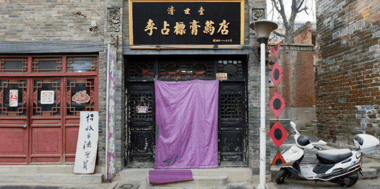 她把别人的家庭聊天视频一刀未剪送到国际入围各种奖项