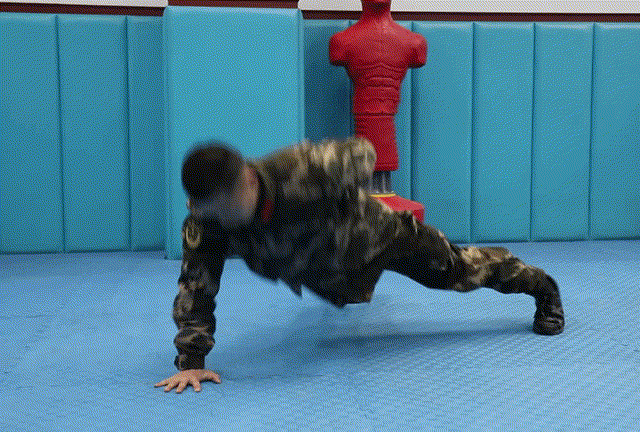 "花式俯卧撑"——你知道多少,能做多少?