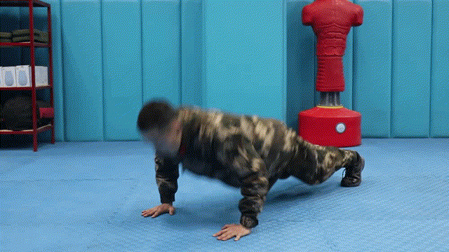 "花式俯卧撑"——你知道多少,能做多少?