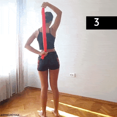 老话都说“气质在肩，优雅在背”；今天就来告诉你两套开肩美背的瑜伽序列_帮你轻松提升气质！