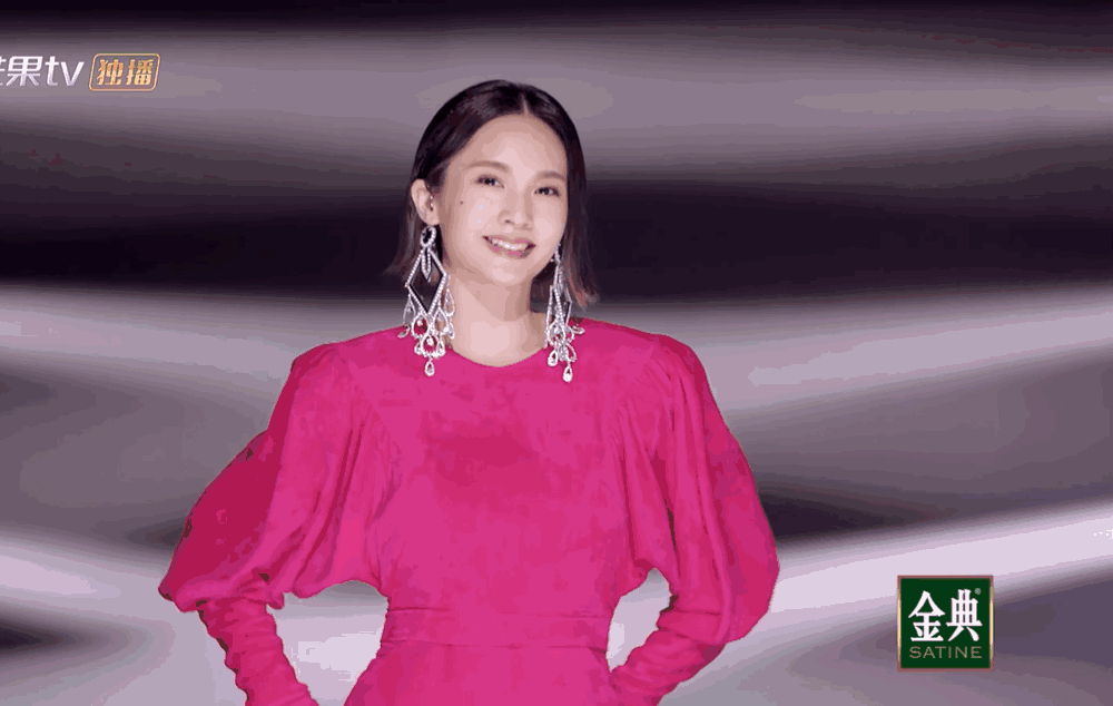 杨丞琳的开口跪被它抢了风头