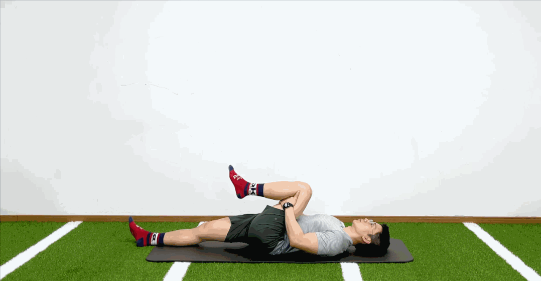 饭后肚子大不是胖是胀5分钟拉伸排气消小肚