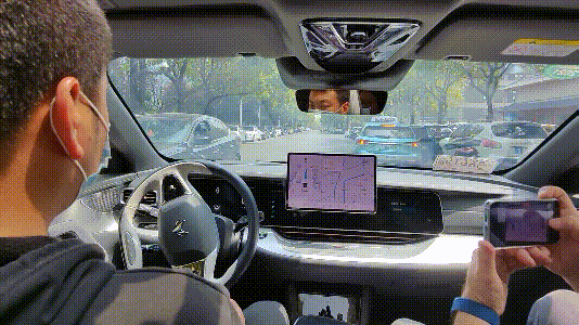 华为首辆无人驾驶车24小时上路实测公开叫板特斯拉