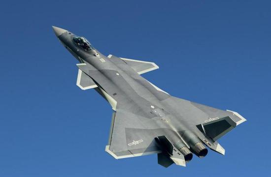 隔壁印度网友平时聊点啥?央视播报J20服役他