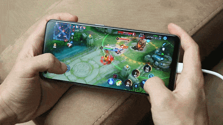 5g入门机也有"越级"体验?oppo a95或成母亲节礼物最佳选_腾讯新闻