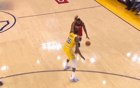 詹姆斯这假动作细节真厉害