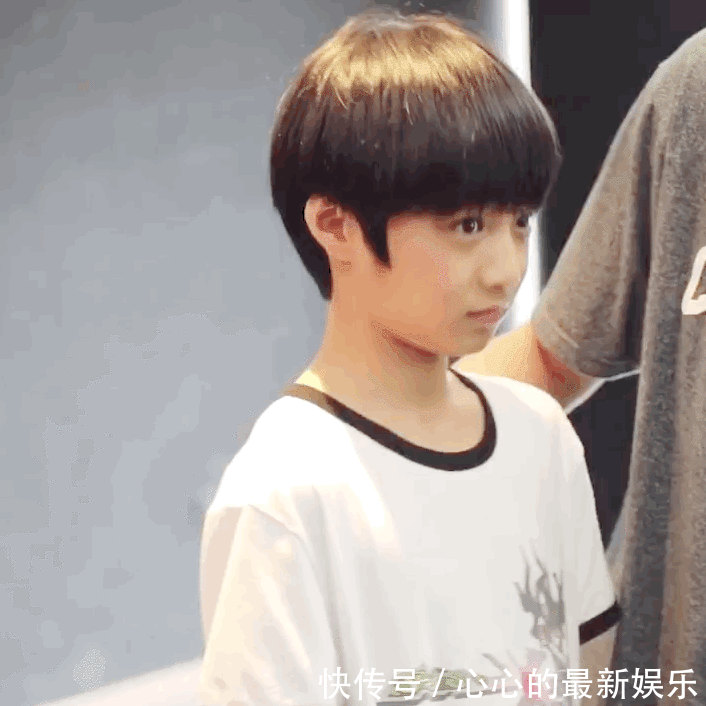 动图系列刘耀文02十五岁少年毕业快乐中考顺利