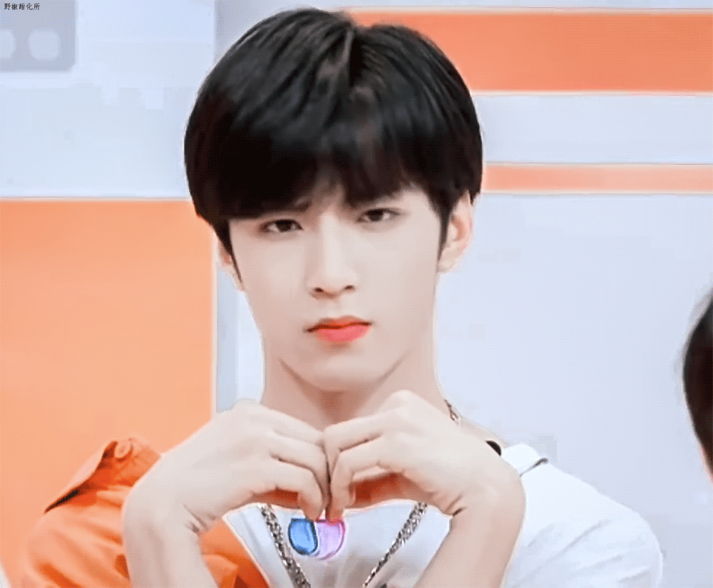 动图系列刘耀文02十五岁少年毕业快乐中考顺利