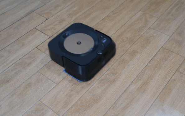 术业有专攻,irobot m6家用擦地机器人让地板更洁净