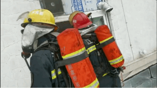 你看 车库火光冲天又是因为它 腾讯新闻