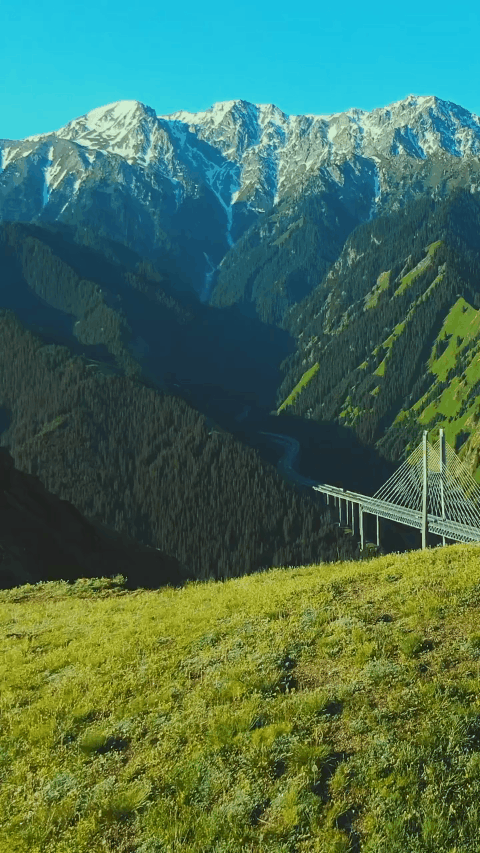 比4个日本还大的新疆,除了沙漠,草原,雪山,还有什么不能错过?
