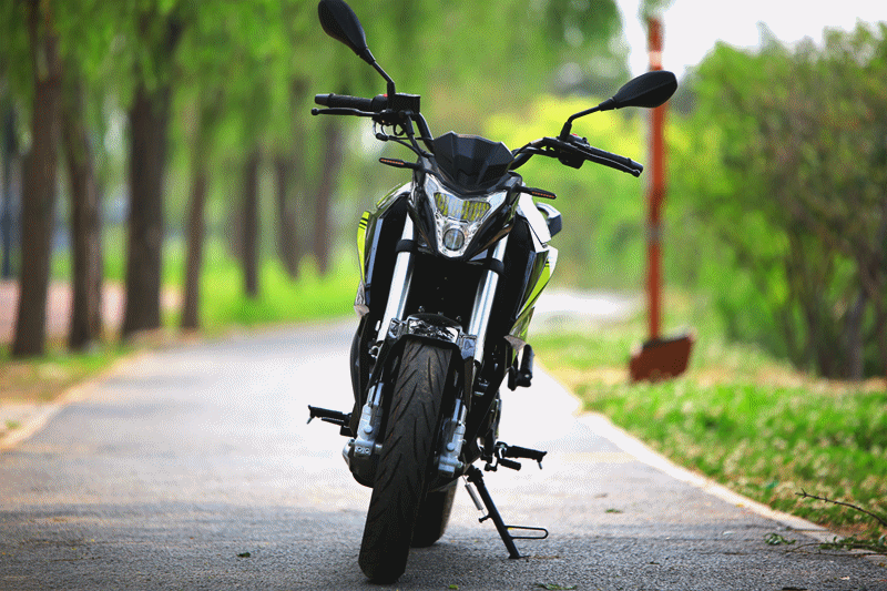 ���������ɼ�Ԧ������Ť��ӵ���ߡ�������250R