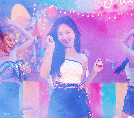 她又回归颜值巅峰了 腾讯新闻