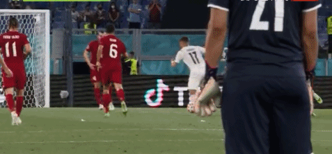 意大利揭幕战被黑 三次手球无点球 解读手球新规 C罗意外躺枪 全网搜