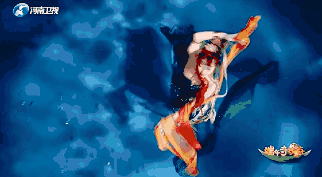 演员何浩灏发文讲述了创作过程,自己是在五年前学习的潜水,此前有花样