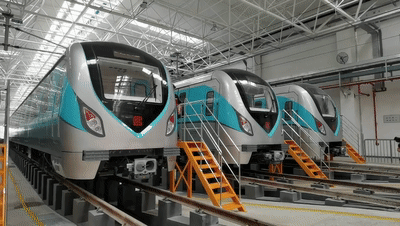 刚刚我们试乘了地铁2号线