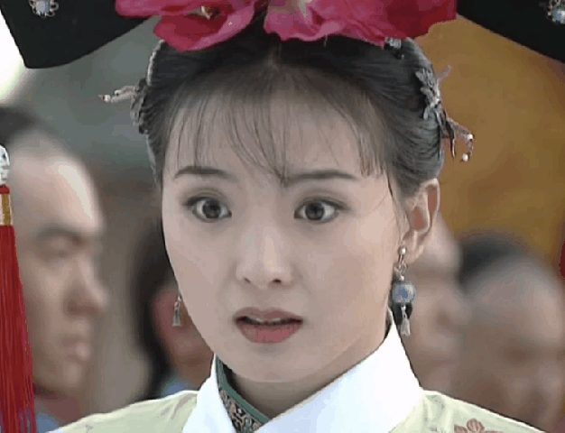 《还珠格格》23年,配角境况不一,有人直播带货,有