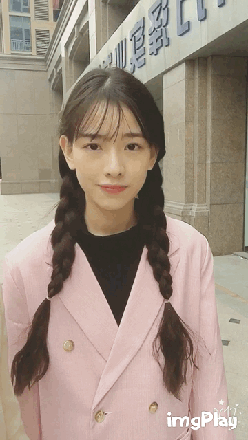 王思聪锤不出来,孙一宁却签约杨天真出道?可她这无滤镜图