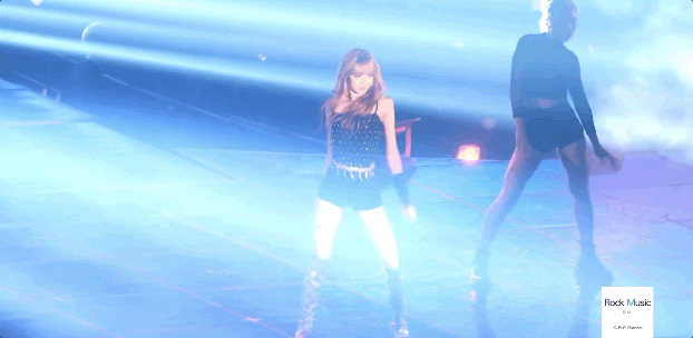 让她一跃出圈,推特万转,磅礴见过无数人的模仿,都难以超越 lisa