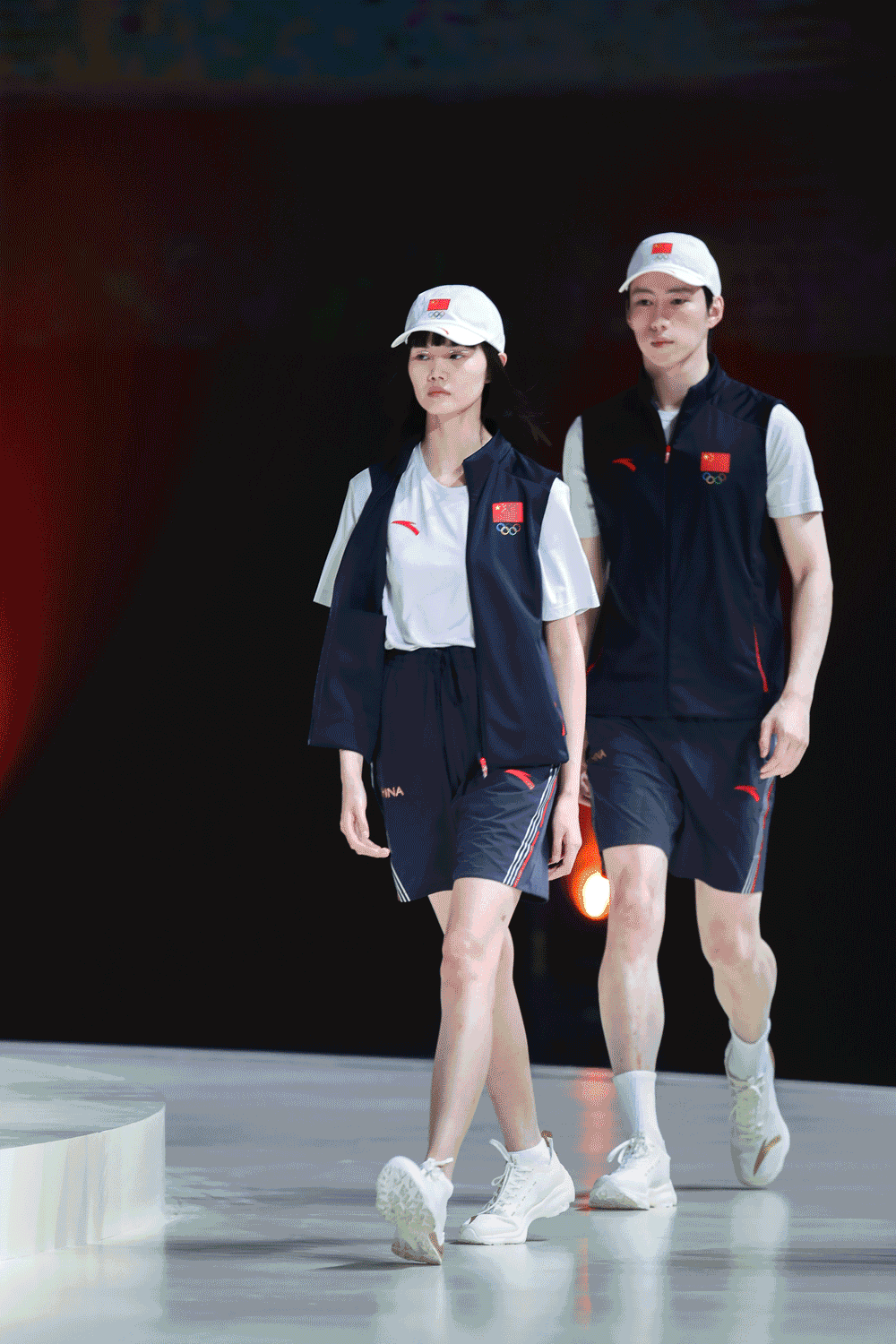 东京奥运会中国队装备安踏制造