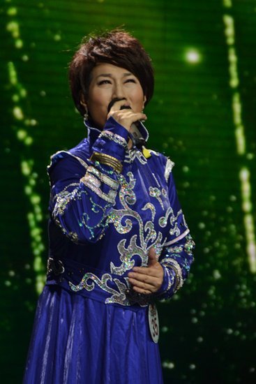 国宝级"女低音"惊现《中国红歌会》 直晋80强