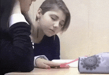 没有提高,脾气越来越大,辅导班也去,题也刷,天天熬夜,白天没精神上课