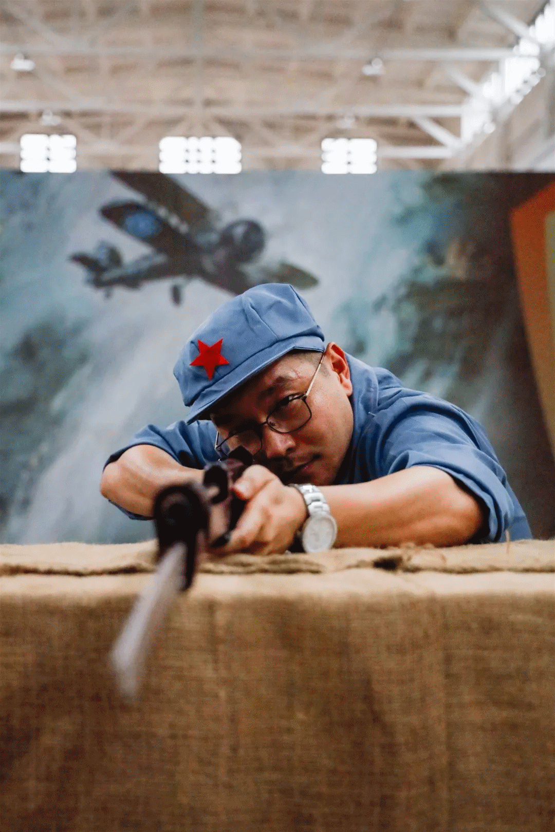 救援""支援前线"等障碍"四渡赤水""飞夺泸定桥"依次通过"穿越封锁线"