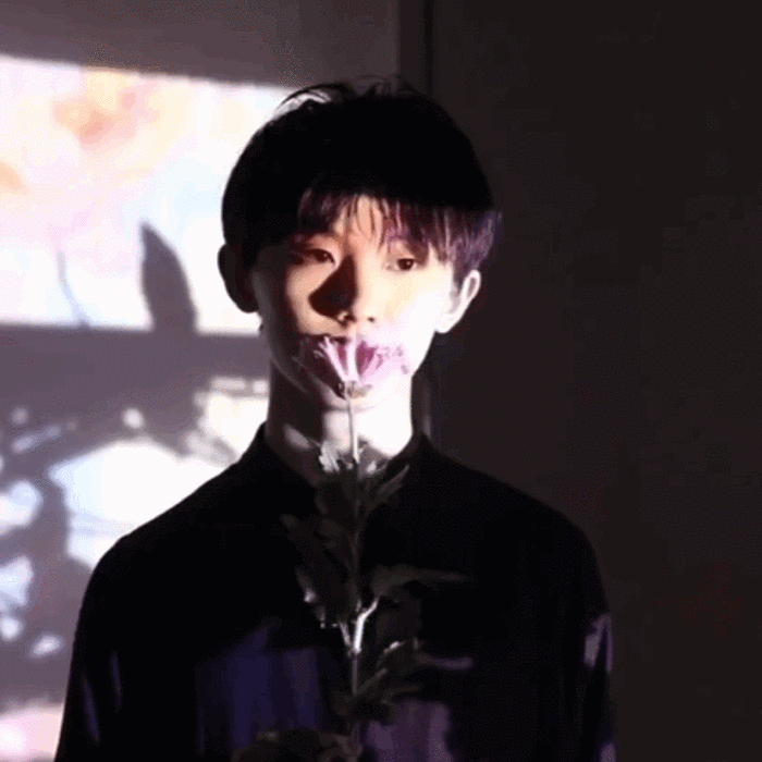 动图系列马嘉祺发光不只是太阳的权利