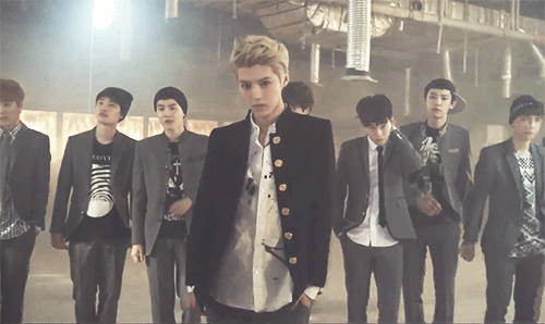 深陷解约风波,品牌方纷纷跑路,吴亦凡是资本的牺牲品吗?