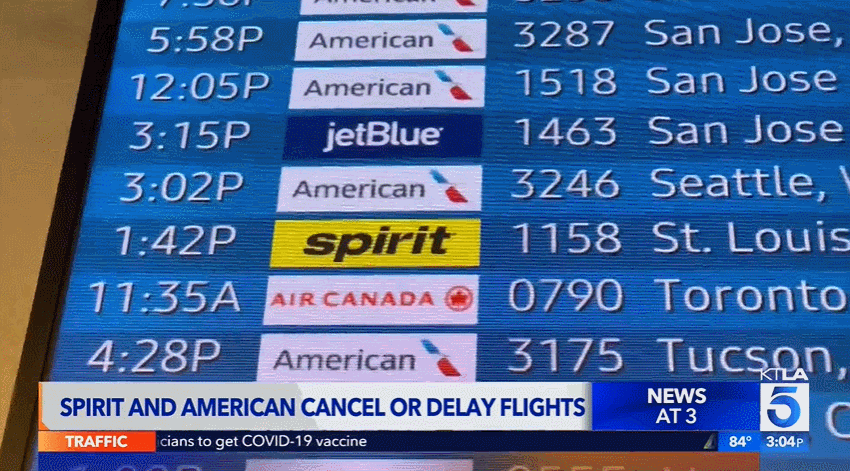 大多数是在达拉斯/沃斯堡国际机场,因为周日雷暴使航班中断了几个小时