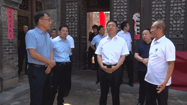 刘振国在交口县调研人大和乡村振兴工作