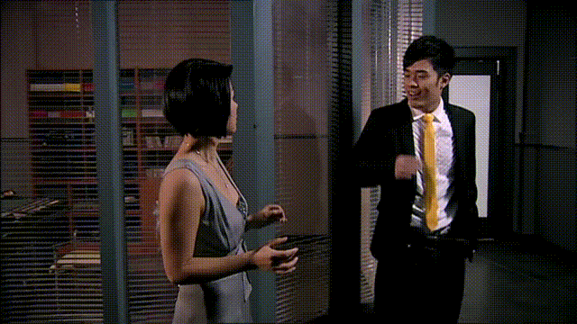 还记得《爱情公寓》里的lisa榕吗?她嫁入豪门了?