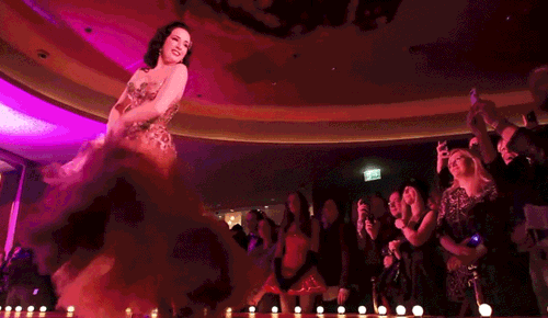 但蒂塔·万提斯却颠覆了将艳舞变成了艺术.