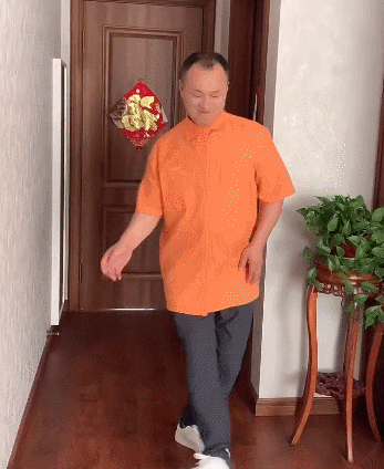 于月仙去世,王老七被网暴后回怼:没必要把我和逝者联系到一起