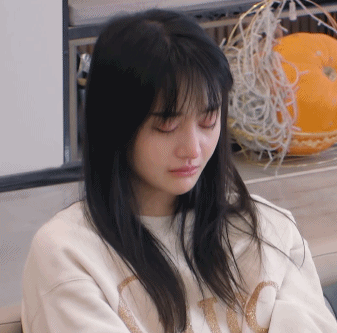 娱乐圈迎来大变天,钱枫被湖南台解除合同,郑爽和赵薇影视剧被下