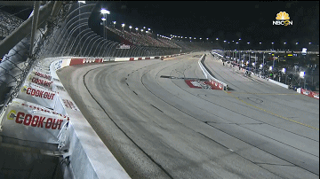 纳斯卡达灵顿500赛哈姆林赢赛季首胜 上墙事故频发多人退赛