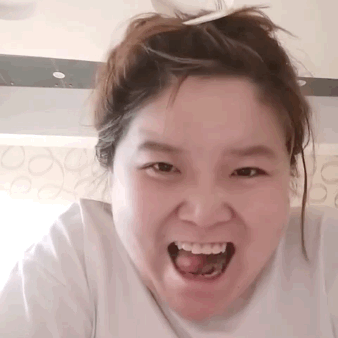 这个700万粉丝的网红,一夜凉透