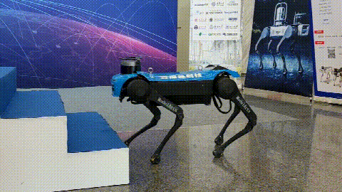 绝影mini轻松爬楼梯▍绝影x20云深处科技在智能四足机器人核心部件与