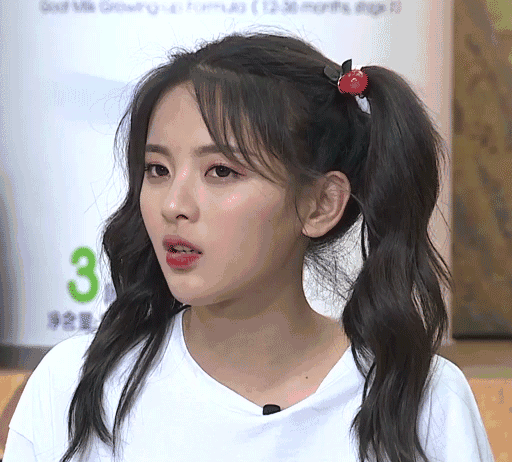 全村的希望杨超越赚钱比恋爱重要