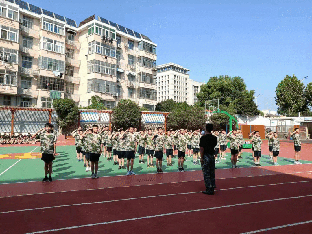 激扬青春精彩军训合肥西苑中学七年级新生军训风采