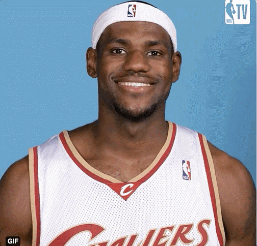 181詹姆斯就1次没笑18年nba定妆照7秒回看眼见着变老