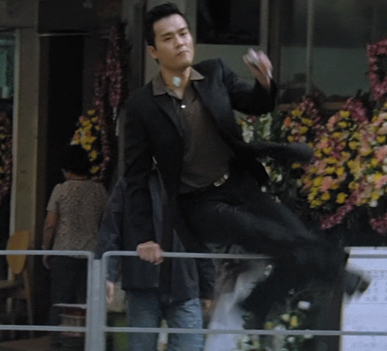 69《无间道》里被灭口的卧底,《黑社会》里嚣张跋扈的东莞仔,《天下