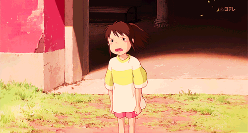 之后在数张赛璐珞片上,画出不同的背景画,再通过将不同动作的人物与