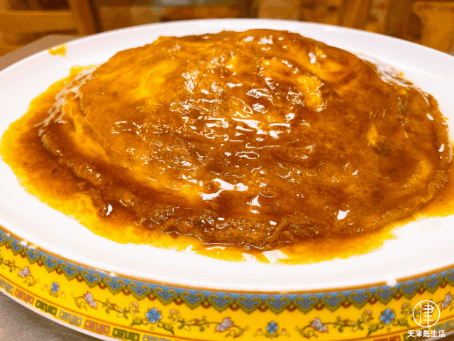 除了经典菜之外,还点了锅塌三样,白菜炒蟹,水爆肚,除了口味略重需要配