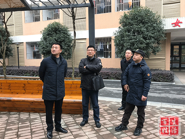 新都区政府督学到新都二中开展专项督导工作_腾讯新闻