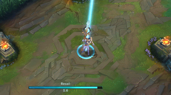 一下会从上往下打击,另一下还能从左往右挥动q-巨龙撞击q戳出去到敌人