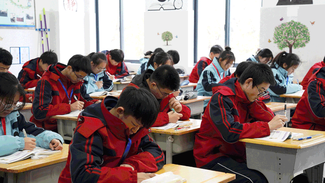 听说了吗常熟这所学校竟然还有冬季校服进来看看吧