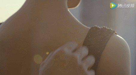 撒狗粮来我只服刘雯大表姐和胡歌欧巴,纽约街